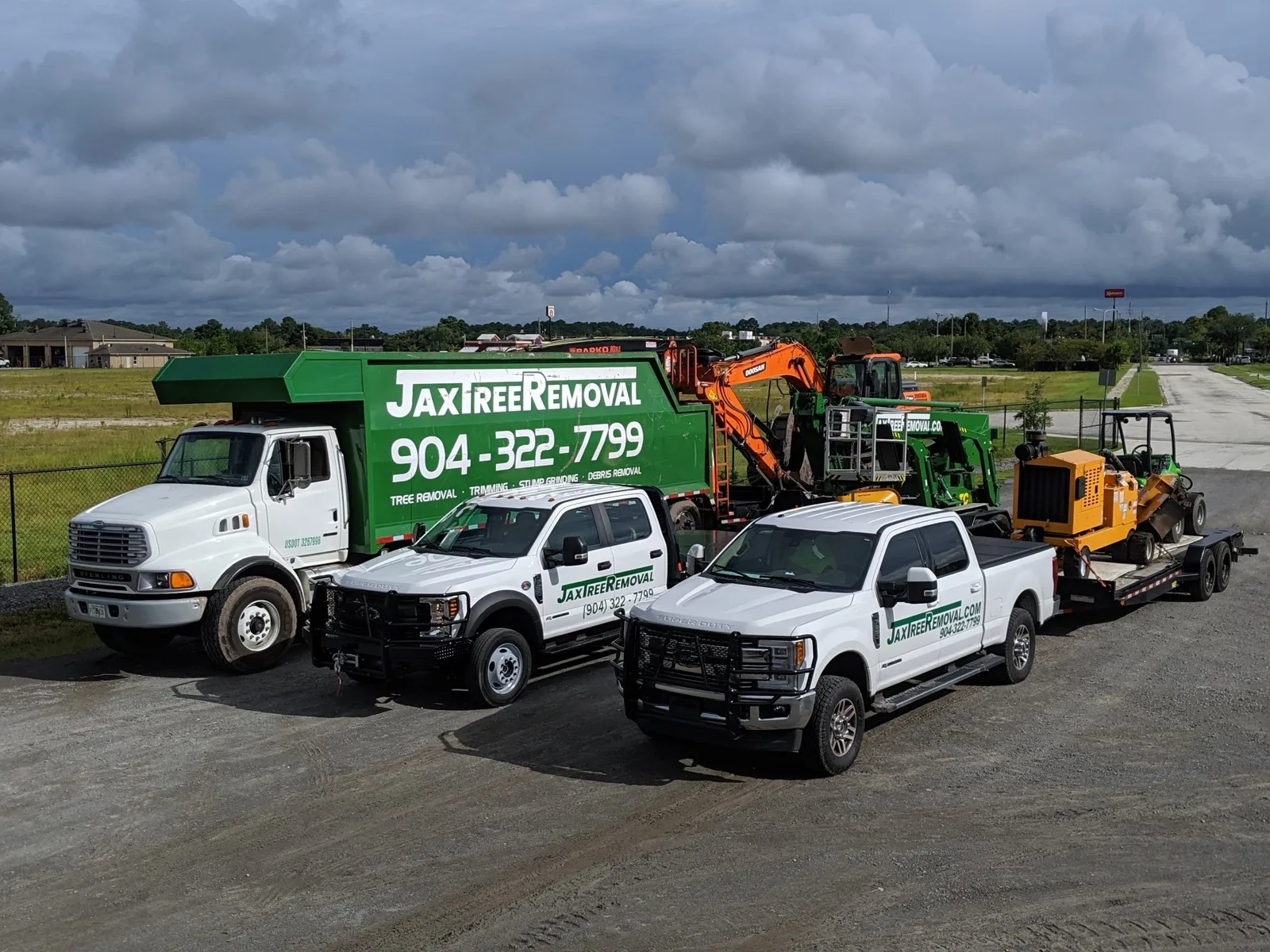Jax Tree Removal's truck and equipment fleet in Jacksonville, FL
